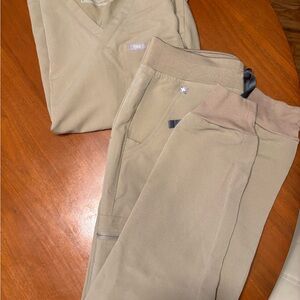 SOLD Figs women’s Beige Joggers